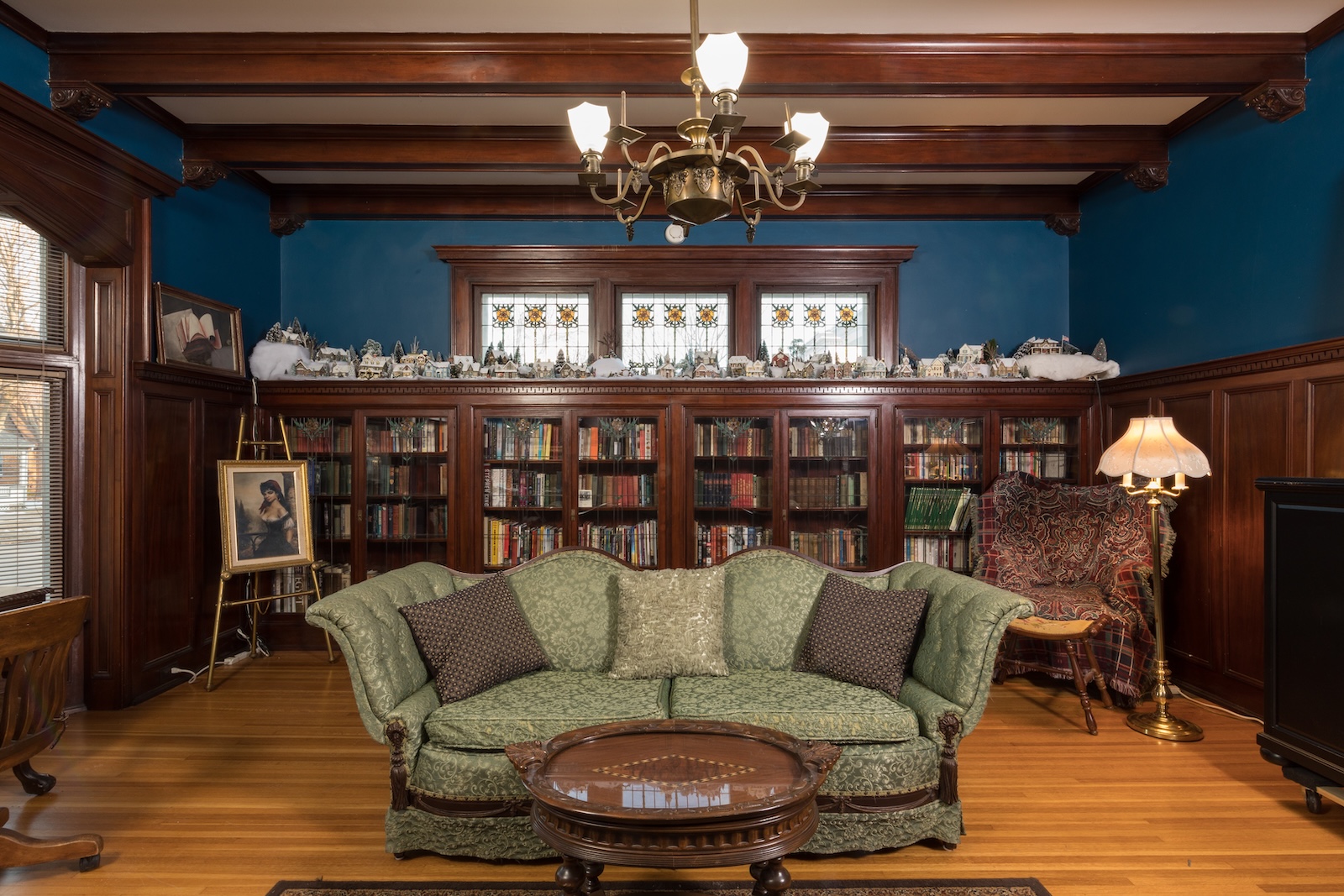 After exploring the Devil's Lake Trails, relax in one of the common rooms at our Baraboo Bed and Breakfast